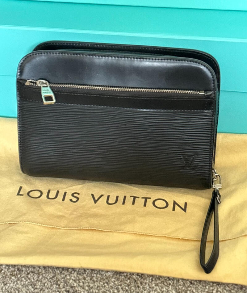 Louis Vuitton Epi Leather Wallet